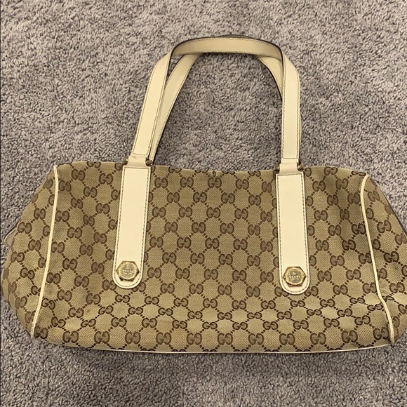 gucci charmy boston bag